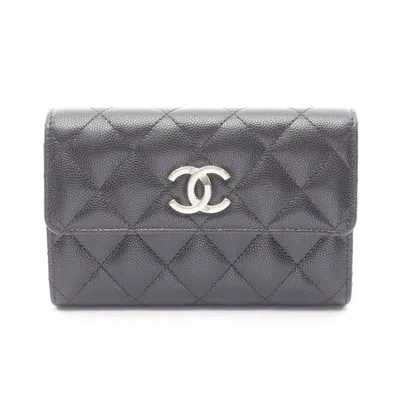 Pre-owned Chanel Black Grained Calfskin Wallet (tri-fold) ()