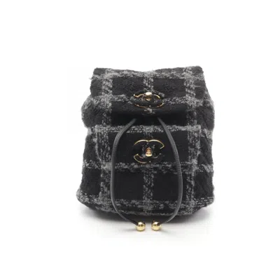 Pre-owned Chanel Black Gray Fabric Backpack ()