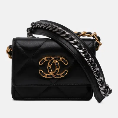 Pre-owned Chanel Black Lambskin 19 Flap Coin Purse With Chain