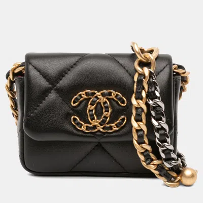 Pre-owned Chanel Black Lambskin 19 Flap Coin Purse With Chain