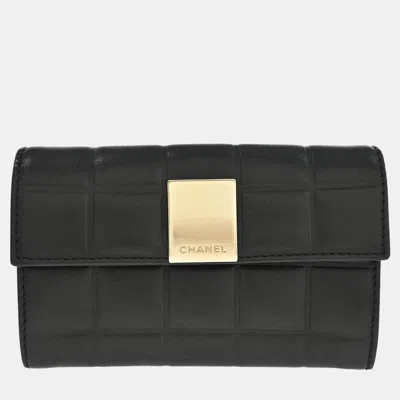 Pre-owned Chanel Black Lambskin Choco Bar Wallet
