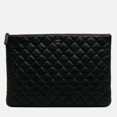 Pre-owned Chanel Black Large Quilted Caviar O Case Clutch