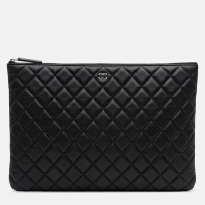 Pre-owned Chanel Black Large Quilted Caviar O Case Clutch