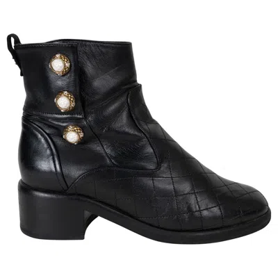 Pre-owned Chanel Black Leather 17a Cosmopolite Pearl Button Ankle Boots Shoes 38