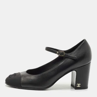 Pre-owned Chanel Black Leather And Fabric Cc Cap Toe Mary Jane Pumps Size 36.5