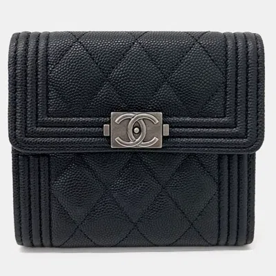 Pre-owned Chanel Black Leather Caviar Boy Bifold Wallet