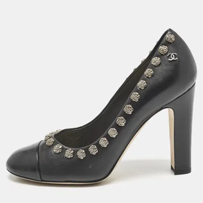 Pre-owned Chanel Black Leather Cc Camelia Stud Cap Toe Pumps Size 38