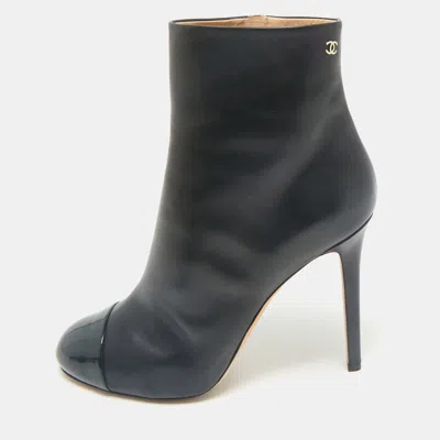 Pre-owned Chanel Black Leather Cc Cap Toe Ankle Length Boots Size 41