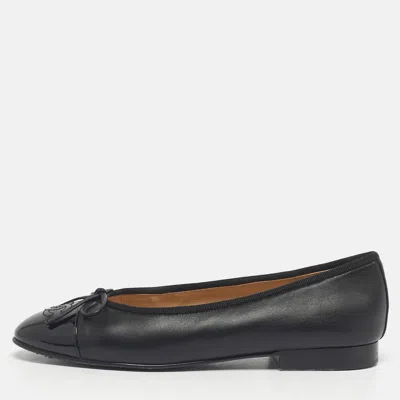 Pre-owned Chanel Black Leather Cc Cap Toe Ballet Flats Size 36