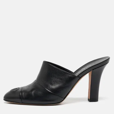 Pre-owned Chanel Black Leather Cc Cap Toe Mule Sandals Size 38