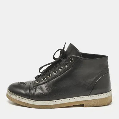 Pre-owned Chanel Black Leather Cc Derby Ankle Boots Size 38.5