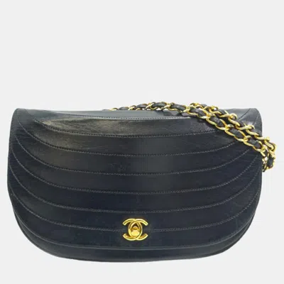 Pre-owned Chanel Black Leather Cc Half Moon Chain Shoulder Bag