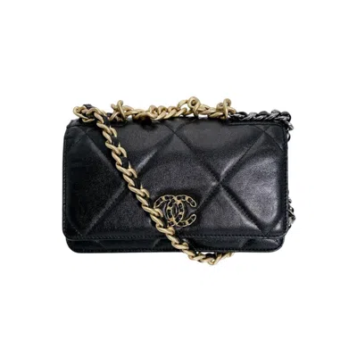 Pre-owned Chanel Black Leather Chain/shoulder Wallet ()