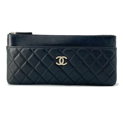 Pre-owned Chanel Black Leather Clutch Bag ()