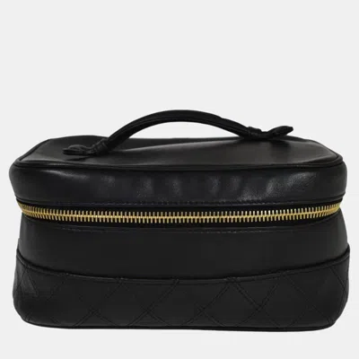 Pre-owned Chanel Black Leather Cosmetic Bag