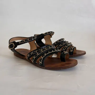 Pre-owned Chanel Black Leather Goldtone Chain Gladiator Sandals, 38