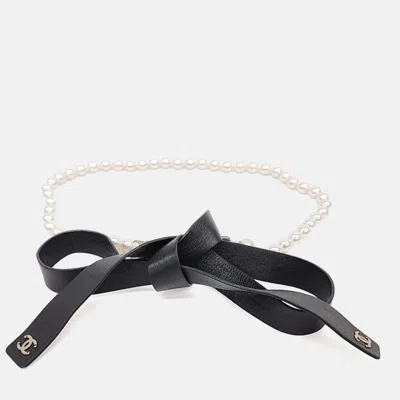 Pre-owned Chanel Black Leather Pearl Belt