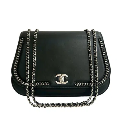 Pre-owned Chanel Black Leather Pochette Shoulder Bag ()