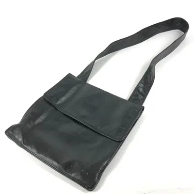 Pre-owned Chanel Black Leather Pochette Shoulder Bag ()