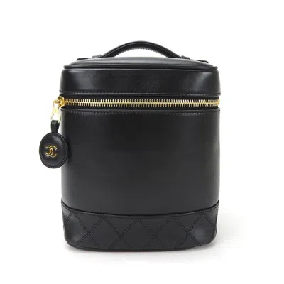 Pre-owned Chanel Black Leather Pouch Vanity Bag ()