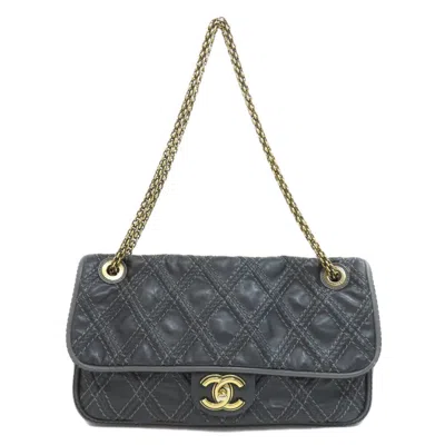 Pre-owned Chanel Black Leather Shoulder Bag ()