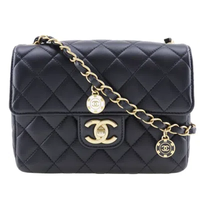 Pre-owned Chanel Black Leather Shoulder Bag ()