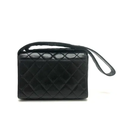 Pre-owned Chanel Black Leather Shoulder Bag ()