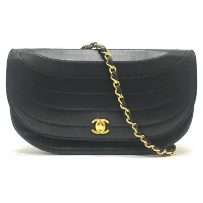 Pre-owned Chanel Black Leather Shoulder Bag ()