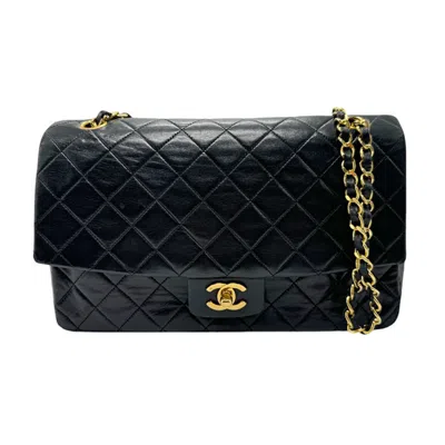 Pre-owned Chanel Black Leather Shoulder Bag ()