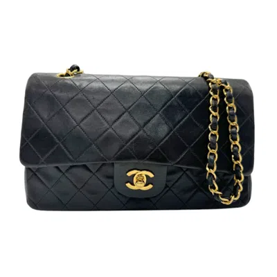 Pre-owned Chanel Black Leather Shoulder Bag ()