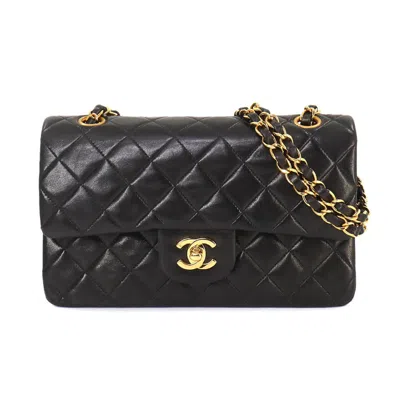 Pre-owned Chanel Black Leather Shoulder Bag ()