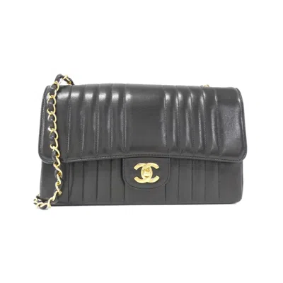 Pre-owned Chanel Black Leather Shoulder Bag ()