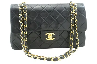 Pre-owned Chanel Black Leather Shoulder Bag ()