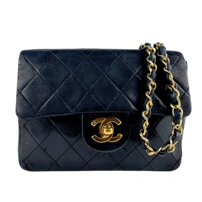 Pre-owned Chanel Black Leather Shoulder Bag ()
