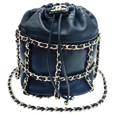 Pre-owned Chanel Black Leather Shoulder Bag ()