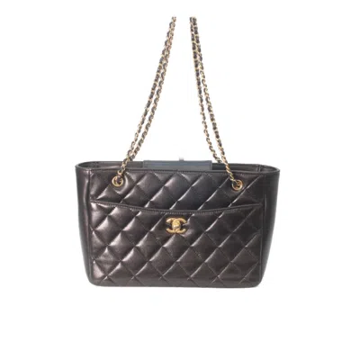 Pre-owned Chanel Black Leather Tote Bag ()