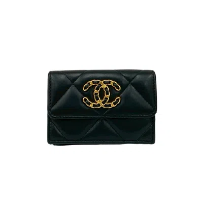 Pre-owned Chanel Black Leather Wallet (tri-fold) ()