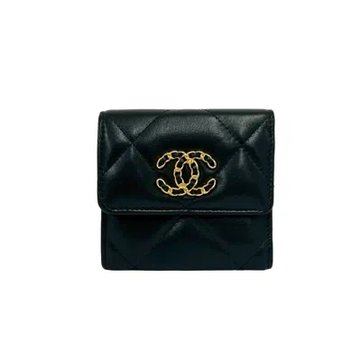 Pre-owned Chanel Black Leather Wallet (tri-fold) ()