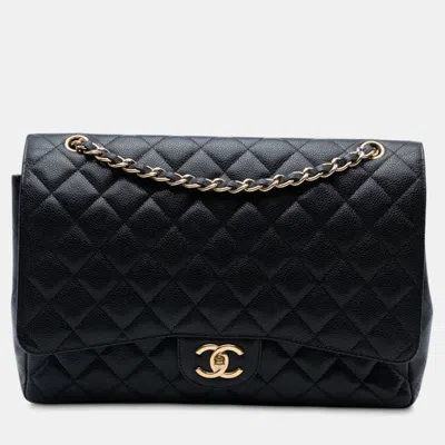 Pre-owned Chanel Black Maxi Classic Caviar Double Flap