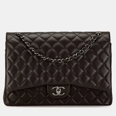 Pre-owned Chanel Black Maxi Classic Lambskin Double Flap