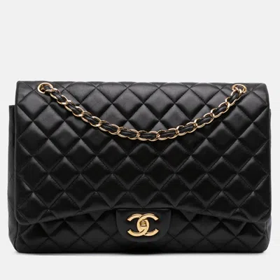 Pre-owned Chanel Black Maxi Classic Lambskin Double Flap