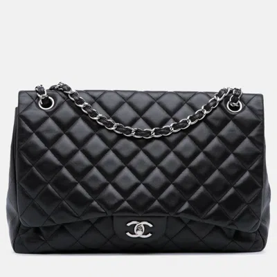 Pre-owned Chanel Black Maxi Classic Lambskin Single Flap