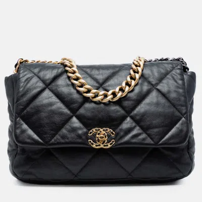 Pre-owned Chanel Black Maxi Lambskin 19 Flap