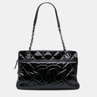 Pre-owned Chanel Black Medium Cc Patent Soft Shopper Tote