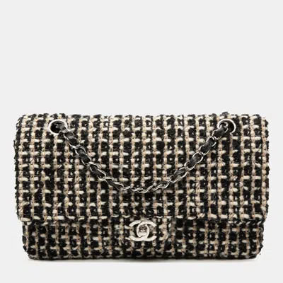 Pre-owned Chanel Black Medium Classic Tweed Double Flap