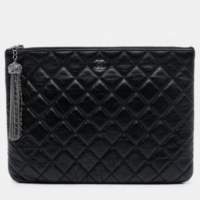 Pre-owned Chanel Black Medium Quilted Aged Calfskin Chain Tassel O Case Clutch