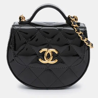 Pre-owned Chanel Black Mini Cc Quilted Patent Leather Top Handle Clutch With Chain