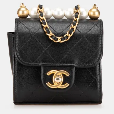 Pre-owned Chanel Black Mini Goatskin Chic Pearls Clutch On Chain