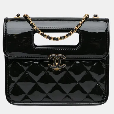 Pre-owned Chanel Black Mini Quilted Patent Graphic Catch Flap