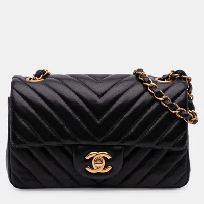 Pre-owned Chanel Black Mini Rectangular Classic Chevron Lambskin Single Flap